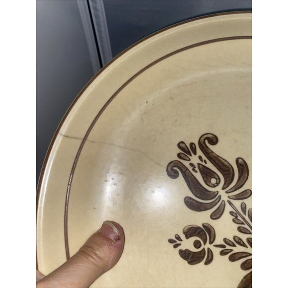 Set Of 2 Vintage 1980s Pfaltzgraff Village 10.5” Dinner Plates USA - Picture 7 of 7